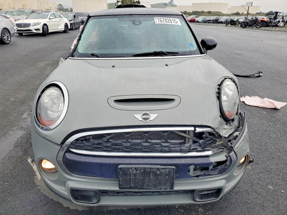 Photo 5 from auction – 2017 MINI COOPER with VIN WMWXP7C59H2A44847
