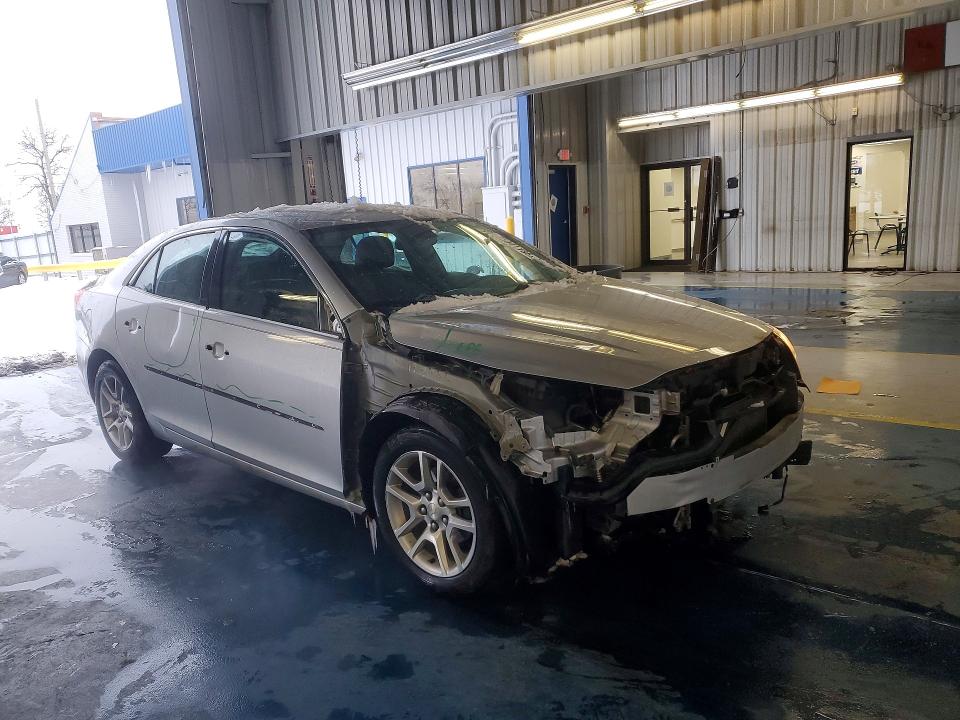 Photo 4 from auction – 2014 CHEVROLET MALIBU 1LT with VIN 1G11C5SL4EU143865