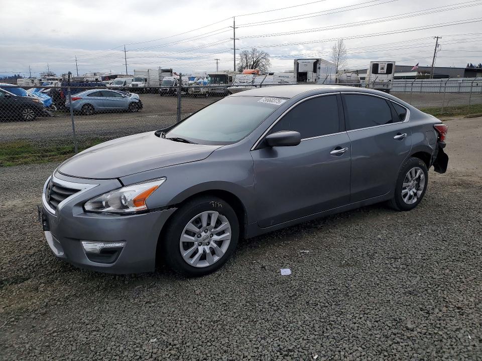 NISSAN ALTIMA 2.5 2015 with VIN 1N4AL3AP6FC261039 - Photo from auction