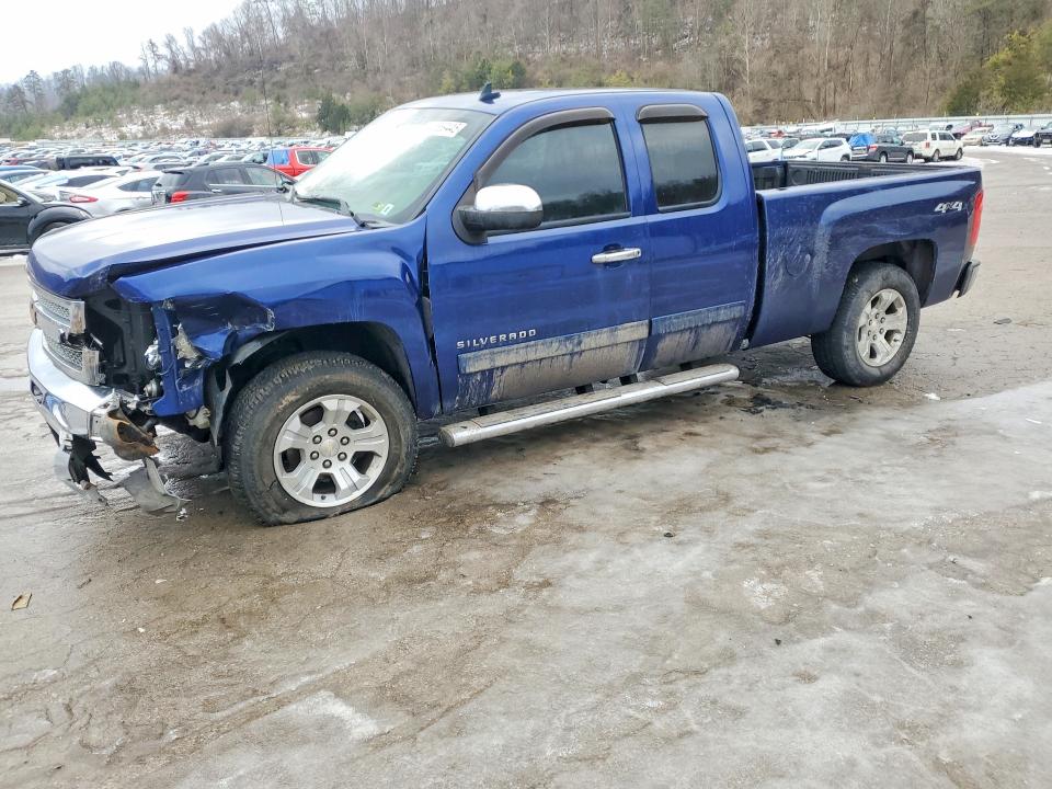 CHEVROLET SILVERADO 2013 with VIN 1GCRKSE75DZ119926 - Photo from auction