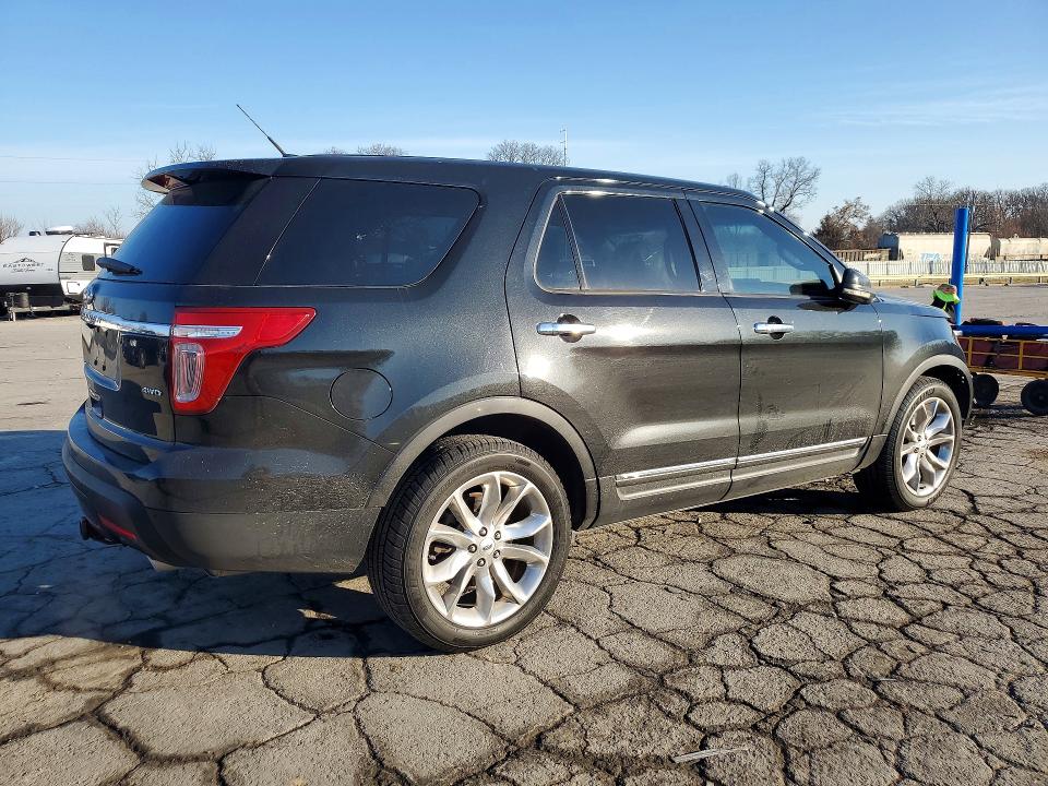 Photo 3 from auction – 2012 FORD EXPLORER with VIN 1FMHK8F84CGA68107
