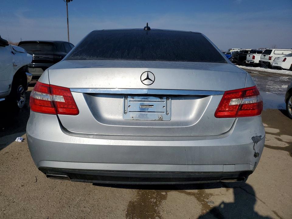 Photo 6 from auction – 2011 MERCEDES-BENZ E 350 BLUE with VIN WDDHF2EB3BA288929
