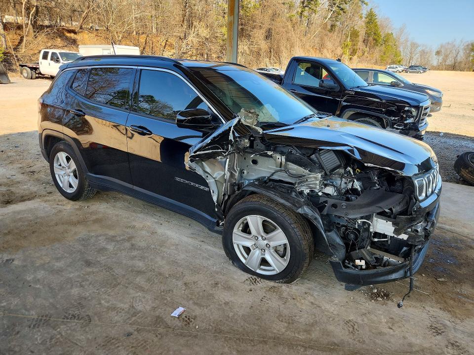 Photo 4 from auction – 2022 JEEP COMPASS with VIN 3C4NJCBB5NT137061