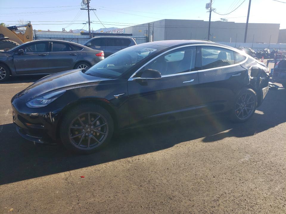 TESLA MODEL 3 2018 with VIN 5YJ3E1EA7JF033036 - Photo from auction