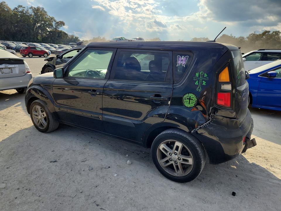Photo 2 from auction – 2011 KIA SOUL + with VIN KNDJT2A21B7258576