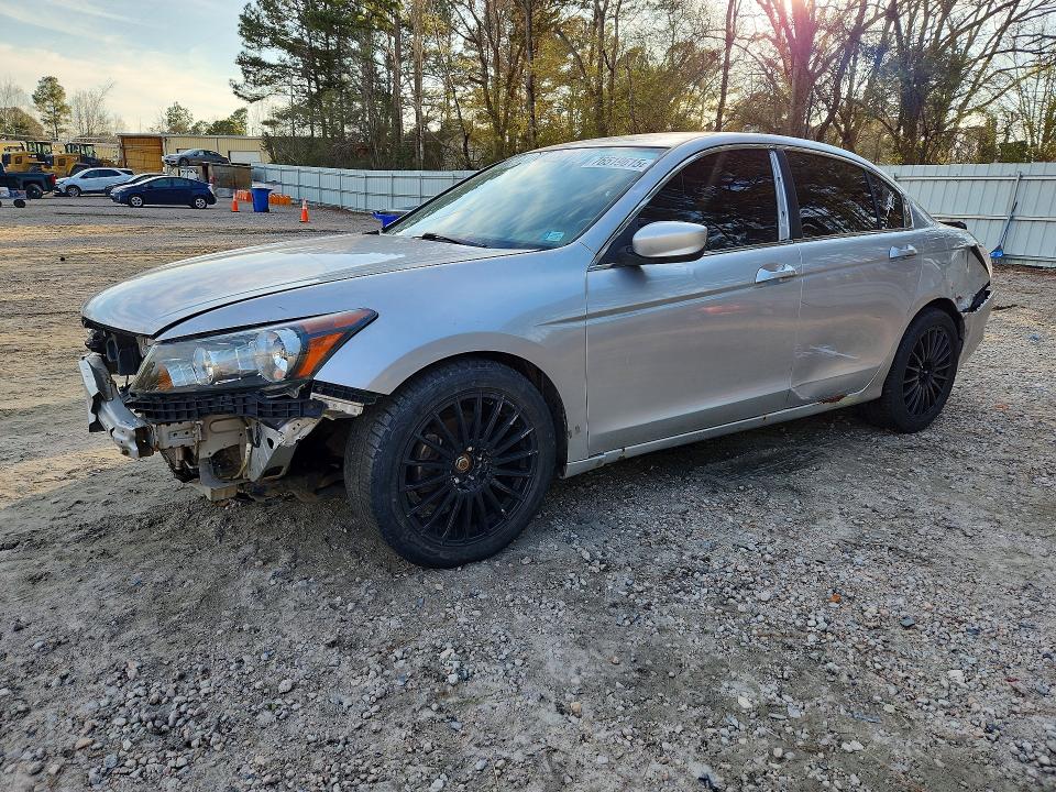 HONDA ACCORD SE 2011 with VIN 1HGCP2F68BA073549 - Photo from auction