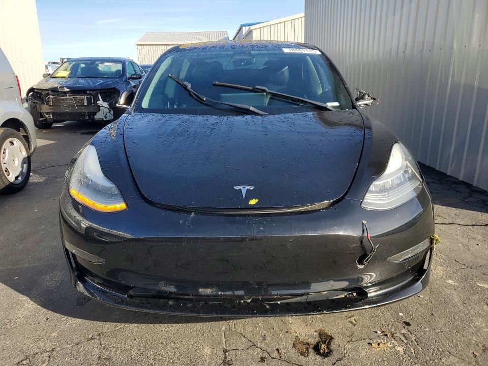 Photo 5 from auction – 2018 TESLA MODEL 3 with VIN 5YJ3E1EA2JF010120