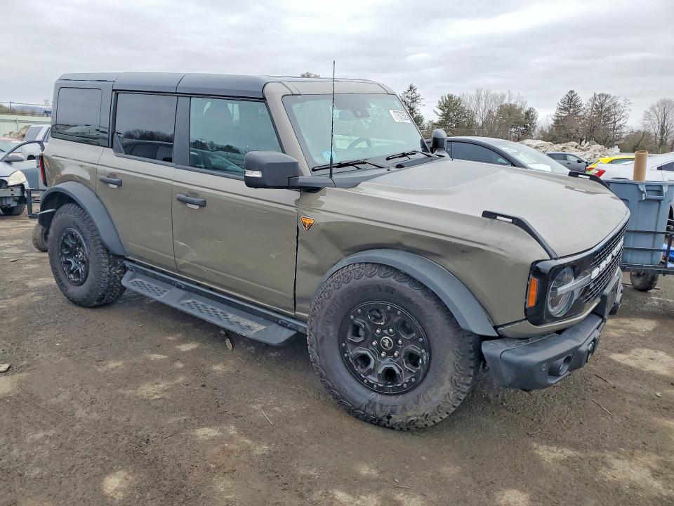 Zdjęcie 4 z aukcji – 2025 FORD BRONCO BAD z VIN 1FMEE9BP6SLA46435