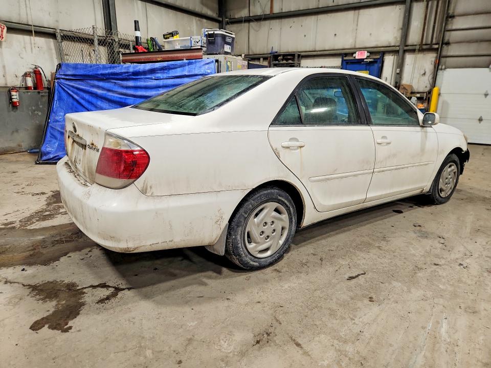 Photo 3 from auction – 2006 TOYOTA CAMRY with VIN 4T1BE32K86U740788