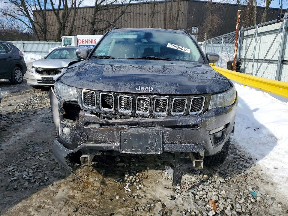 Photo 5 from auction – 2020 JEEP COMPASS with VIN 3C4NJDBB5LT164487