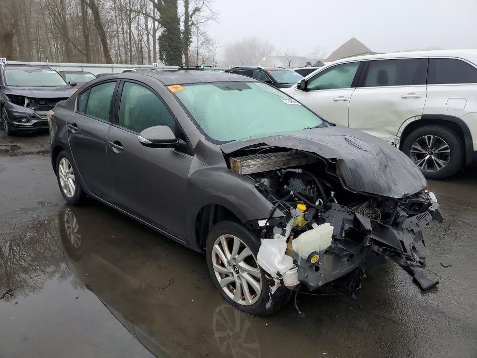 Photo 4 from auction – 2013 MAZDA 3 with VIN JM1BL1WP8D1785782