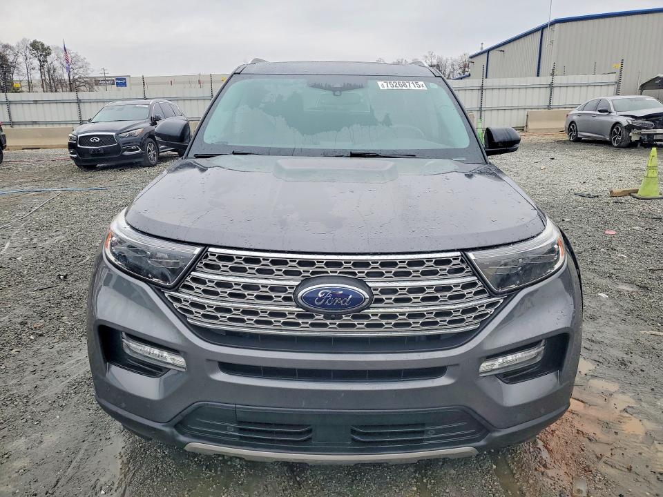 Photo 5 from auction – 2022 FORD EXPLORER L with VIN 1FMSK7FH5NGA67647
