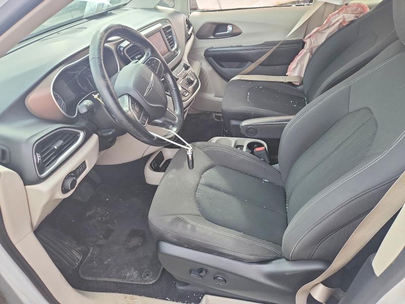Photo 7 from auction – 2020 CHRYSLER VOYAGER LX with VIN 2C4RC1CG9LR100072