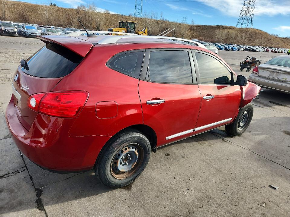 Photo 3 from auction – 2015 NISSAN ROGUE SELECT with VIN JN8AS5MT2FW156728