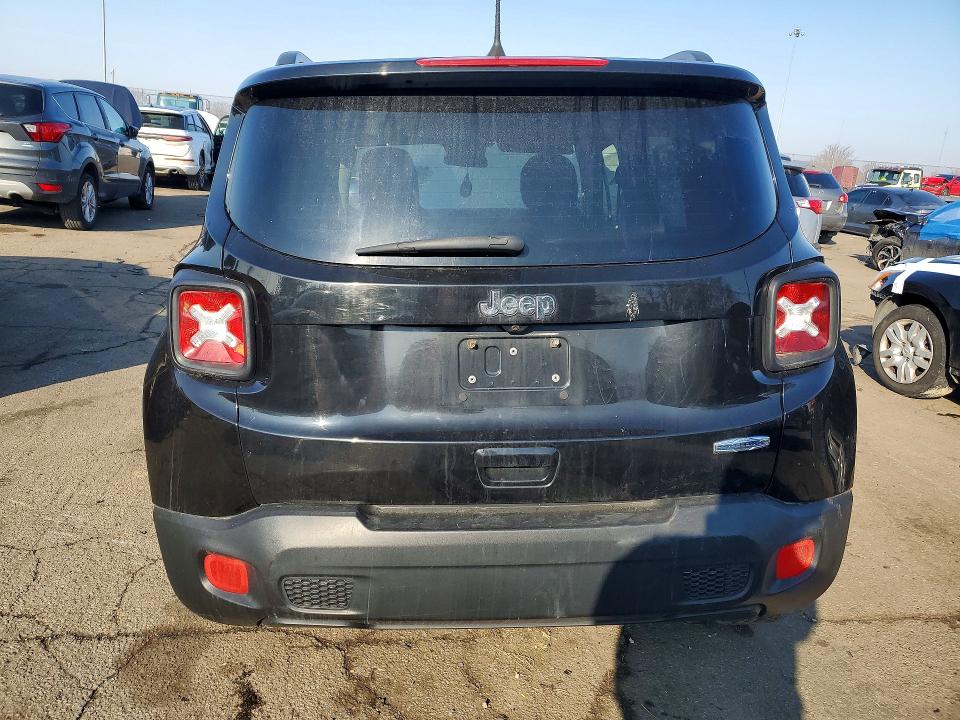 Photo 6 from auction – 2018 JEEP RENEGADE with VIN ZACCJABB0JPJ22882