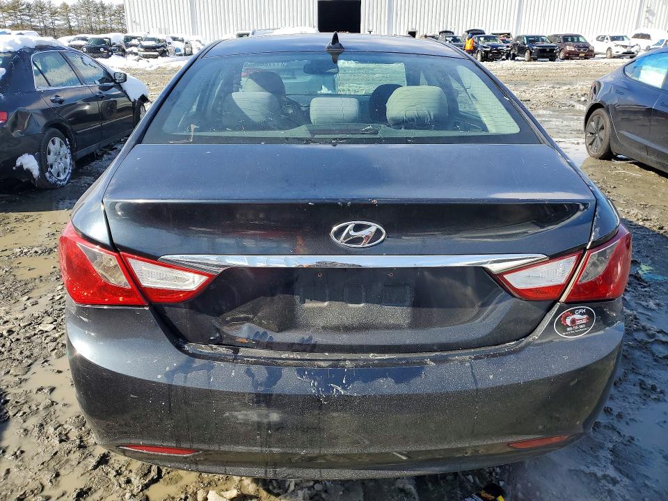 Photo 6 from auction – 2011 HYUNDAI SONATA with VIN 5NPEB4AC2BH175713