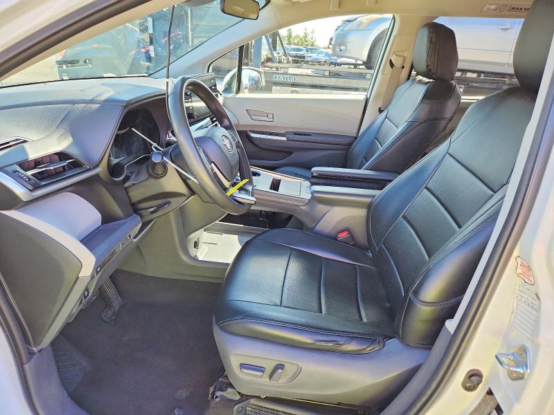 Photo 7 from auction – 2021 TOYOTA SIENNA with VIN 5TDKRKEC6MS027770