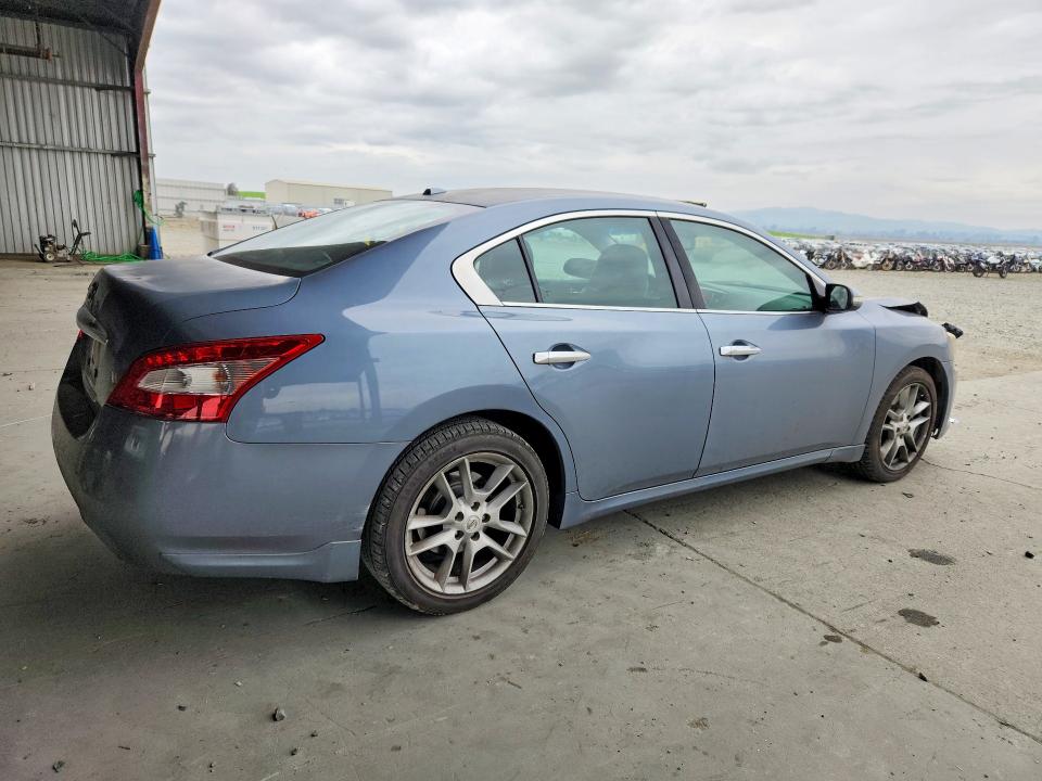 Photo 3 from auction – 2010 NISSAN MAXIMA S with VIN 1N4AA5AP4AC864646