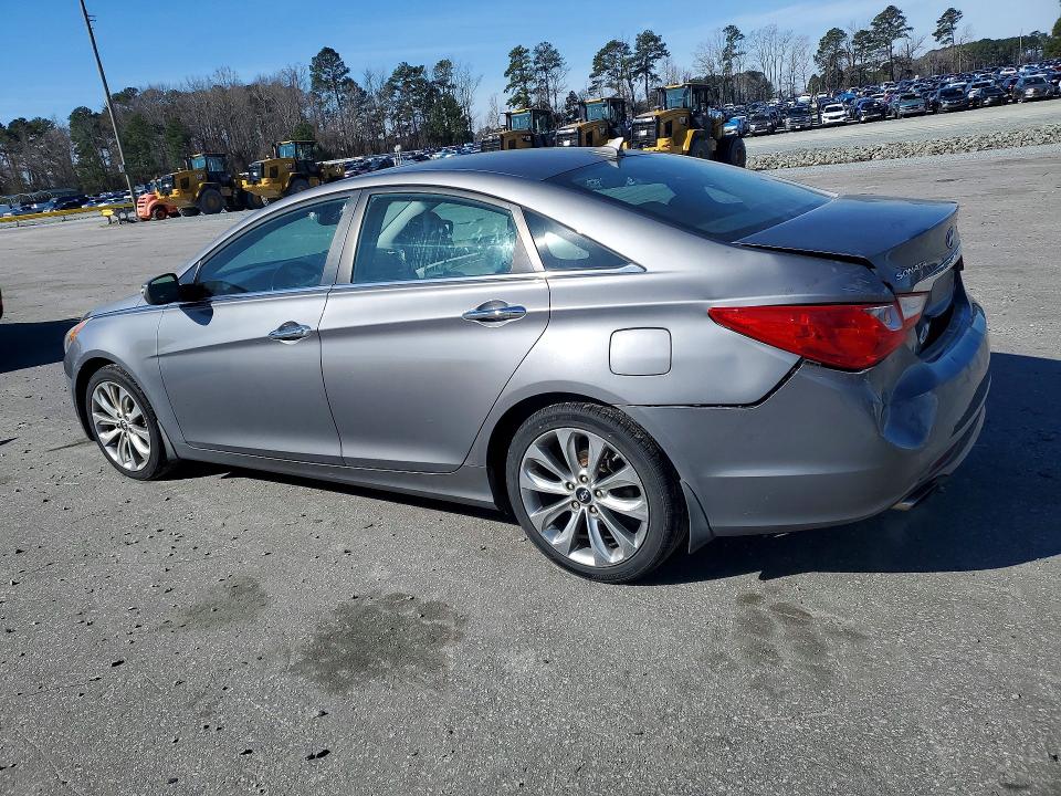 Photo 2 from auction – 2011 HYUNDAI SONATA with VIN 5NPEC4AB3BH252271