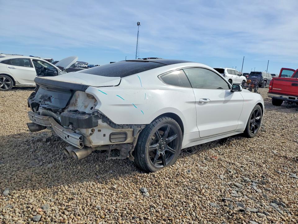 Photo 3 from auction – 2018 FORD MUSTANG with VIN 1FA6P8CF2J5126696