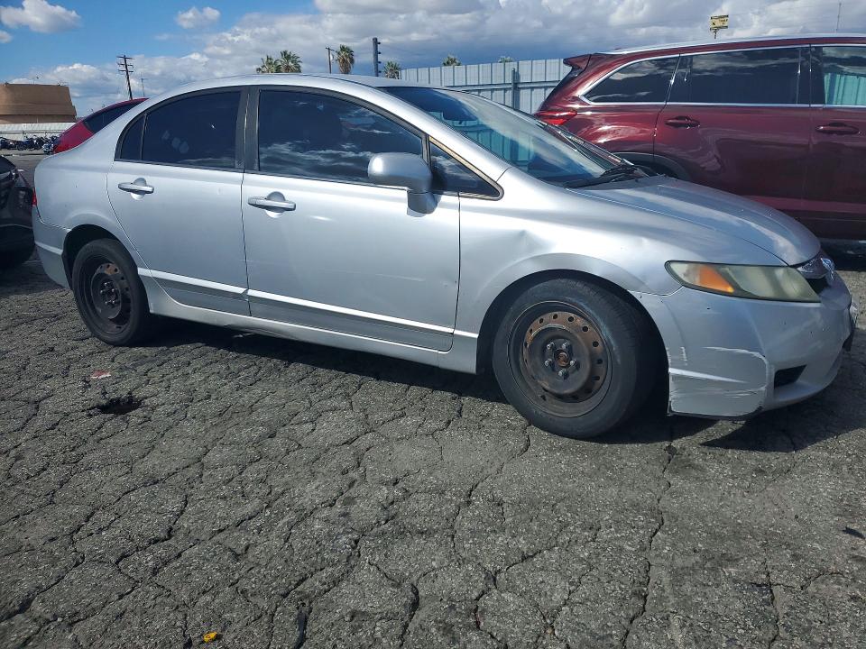 Photo 4 from auction – 2010 HONDA CIVIC LX with VIN 2HGFA1F57AH587778