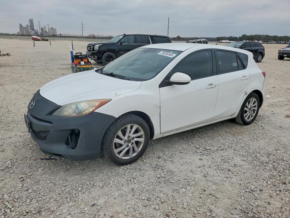 MAZDA 3 2013 with VIN JM1BL1L77D1718563 - Photo from auction