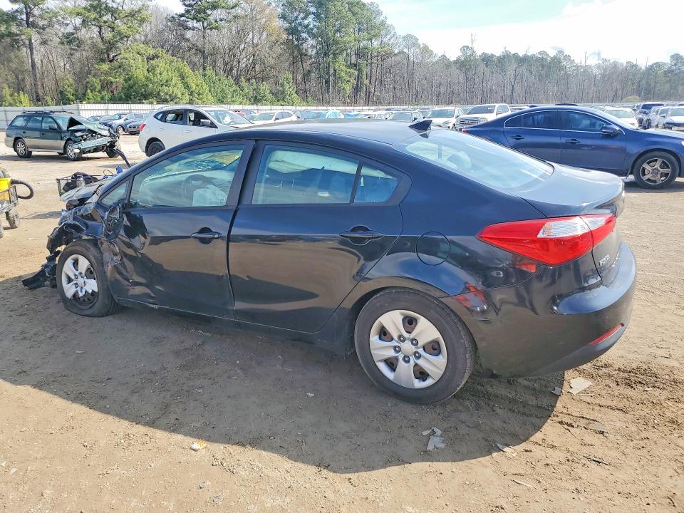 Photo 2 from auction – 2015 KIA FORTE with VIN KNAFK4A68F5426090
