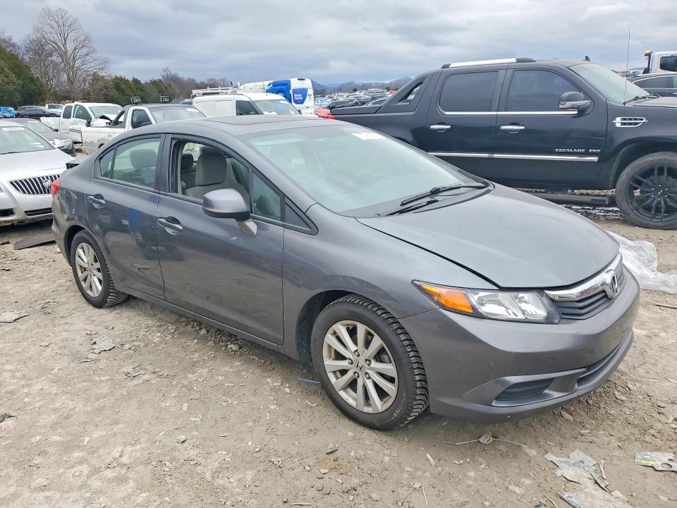 Photo 4 from auction – 2012 HONDA CIVIC with VIN 19XFB2F81CE061401
