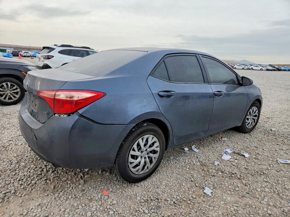 Photo 3 from auction – 2018 TOYOTA COROLLA L with VIN 2T1BURHE3JC074019