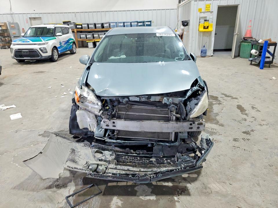 Photo 5 from auction – 2013 TOYOTA PRIUS with VIN JTDKN3DUXD5632778