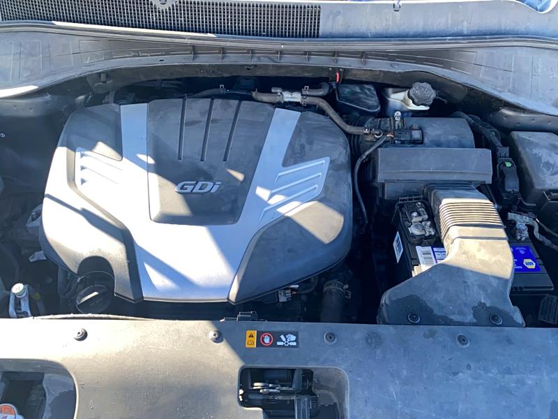 Photo 7 from auction – 2016 KIA SORENTO with VIN 5XYPKDA59GG080588