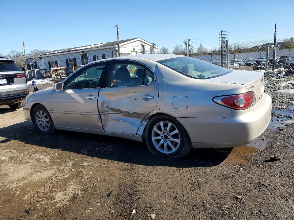 Photo 2 from auction – 2002 LEXUS ES with VIN JTHBF30GX25008259