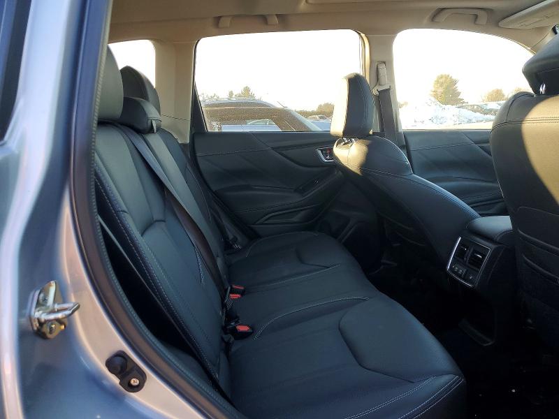 Photo 10 from auction – 2019 SUBARU FORESTER T with VIN JF2SKAWC3KH523352