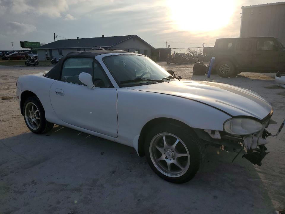 Photo 4 from auction – 2001 MAZDA MX-5 MIATA with VIN JM1NB353210217359