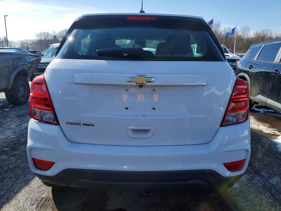 Photo 6 from auction – 2018 CHEVROLET TRAX with VIN 3GNCJNSB4JL383541