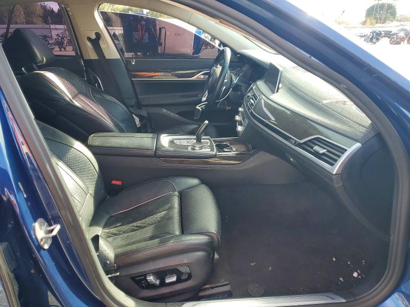 صورة رقم 7 من المزاد - 2022 BMW 740 مع VIN WBA7T2C06NCH58234