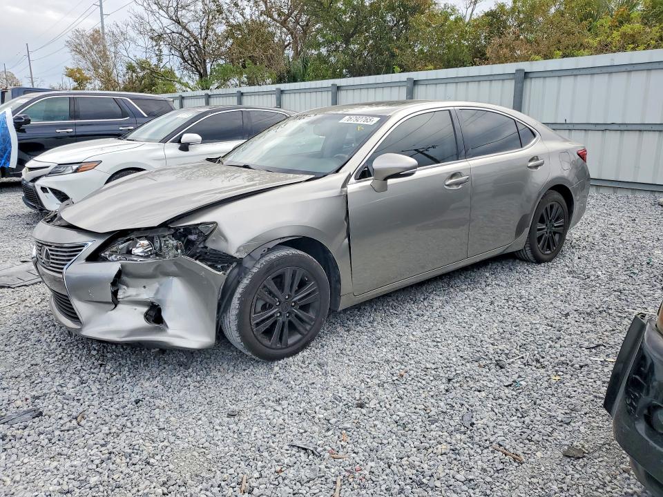 LEXUS ES 350 2015 with VIN JTHBK1GG2F2205620 - Photo from auction