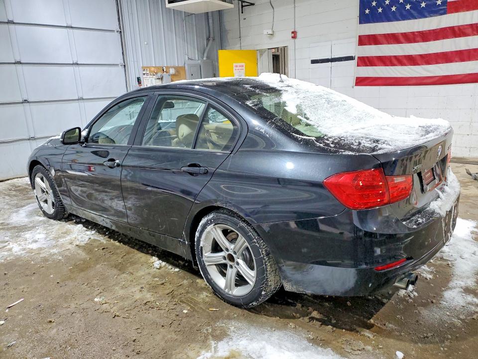 Photo 2 from auction – 2013 BMW 328 XI with VIN WBA3B3G57DNR79628