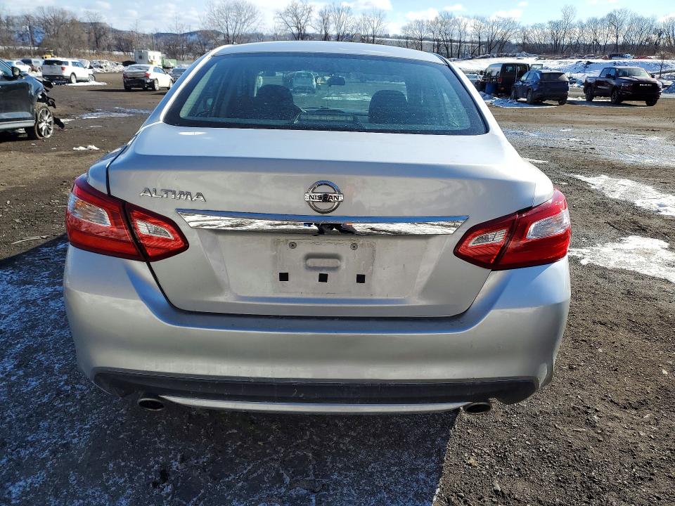 Photo 6 from auction – 2016 NISSAN ALTIMA 2.5 with VIN 1N4AL3AP6GN323075