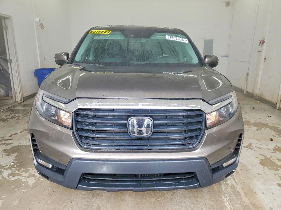 Photo 5 from auction – 2023 HONDA RIDGELINE with VIN 5FPYK3F59PB004441