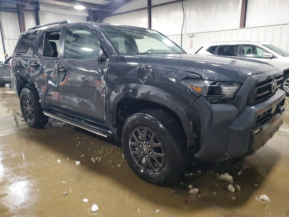 Photo 4 from auction – 2025 TOYOTA 4RUNNER SR with VIN JTEVA5BR9S5025346