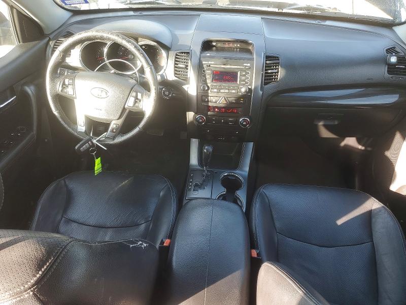 Photo 8 from auction – 2011 KIA SORENTO EX with VIN 5XYKU4A19BG019252