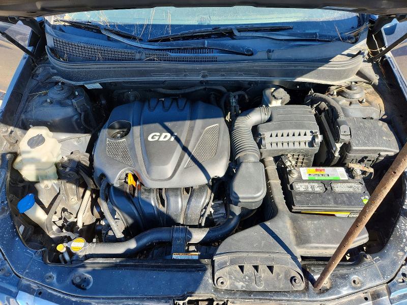 Photo 11 from auction – 2011 HYUNDAI SONATA with VIN 5NPEC4AC0BH169776