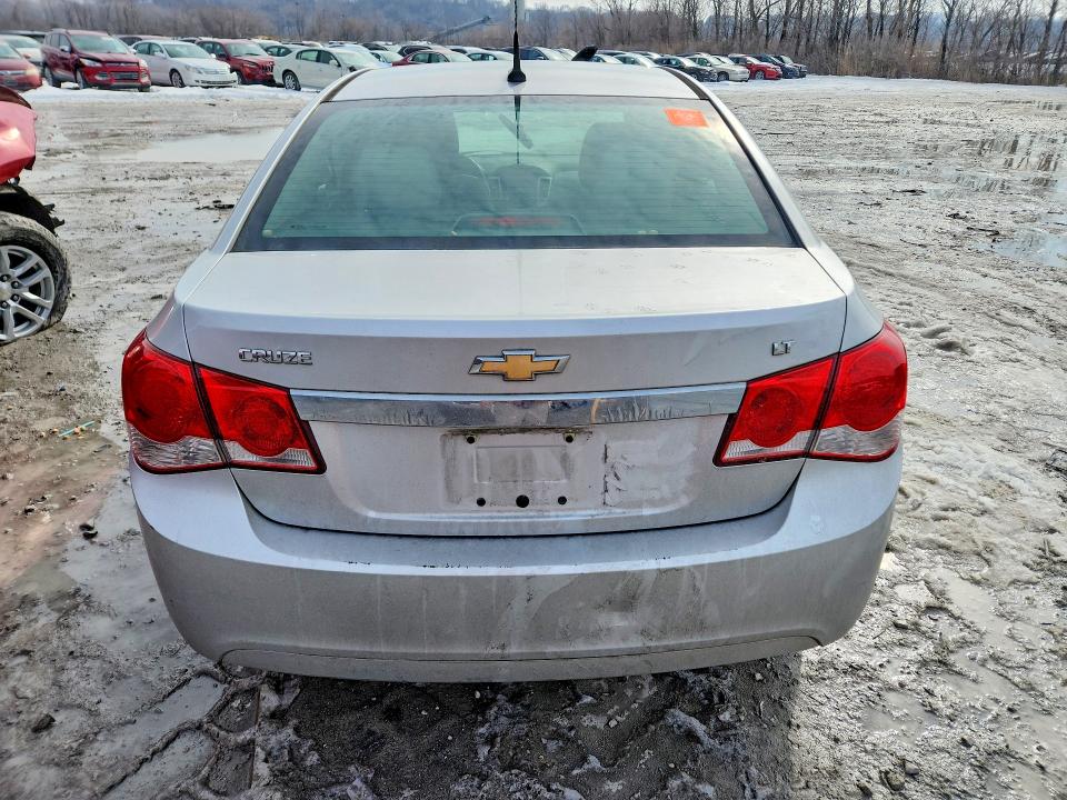 Photo 6 from auction – 2014 CHEVROLET CRUZE with VIN 1G1PC5SBXE7397533