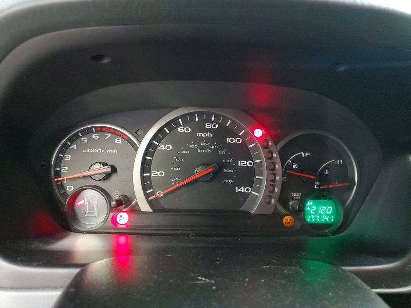 Photo 9 from auction – 2004 HONDA PILOT LX with VIN 2HKYF18124H538485