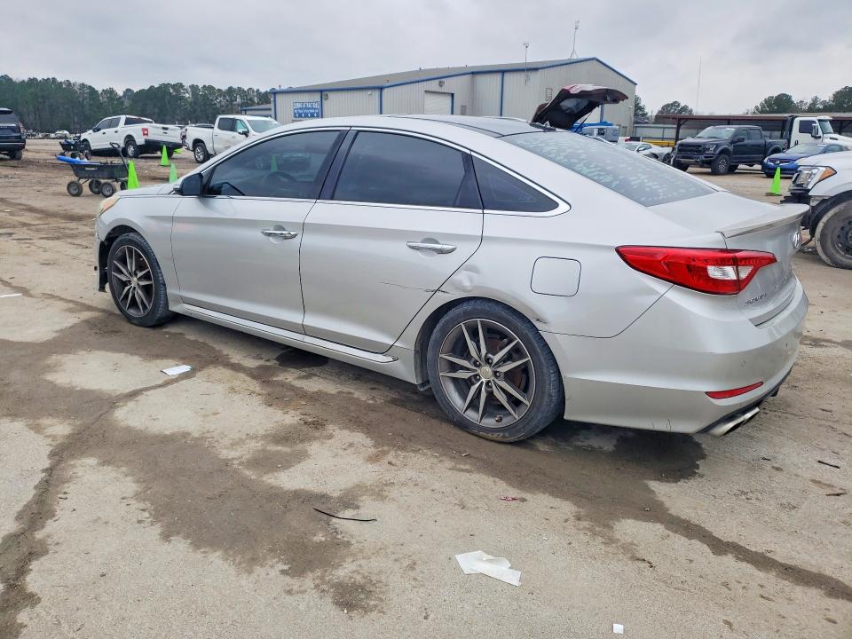 Photo 2 from auction – 2015 HYUNDAI SONATA with VIN 5NPE34ABXFH081573