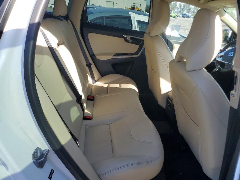Photo 11 from auction – 2016 VOLVO XC60 T5 PR with VIN YV440MDK9G2853853