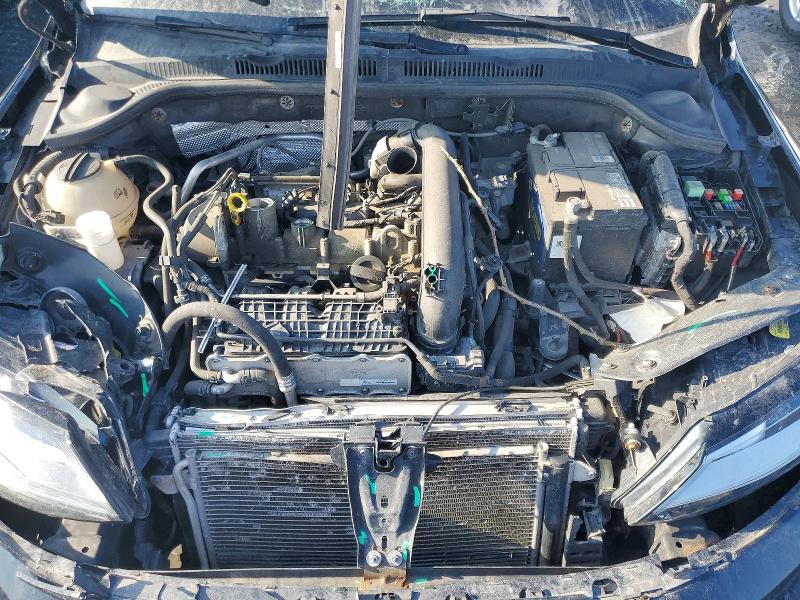 Photo 11 from auction – 2017 VOLKSWAGEN JETTA S with VIN 3VW2B7AJ4HM385958
