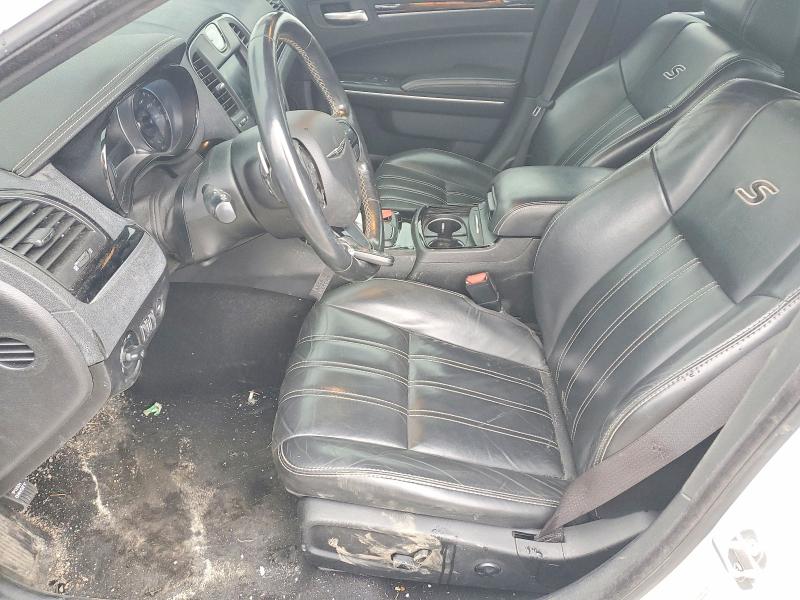 Photo 7 from auction – 2019 CHRYSLER 300 with VIN 2C3CCABG1KH617916