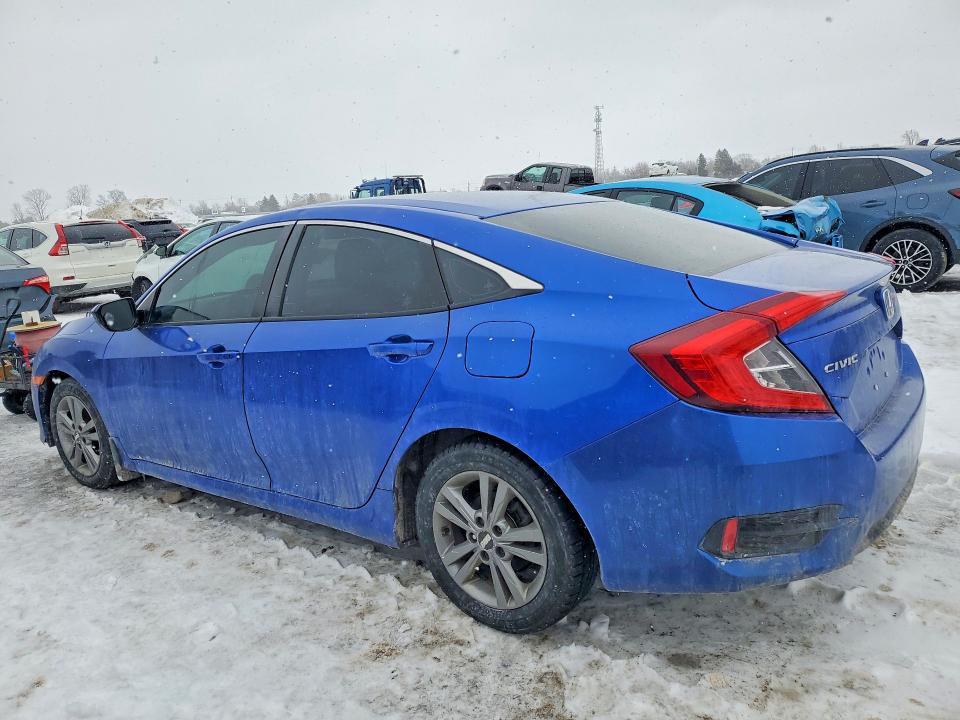 Photo 2 from auction – 2017 HONDA CIVIC with VIN 2HGFC2F59HH014066